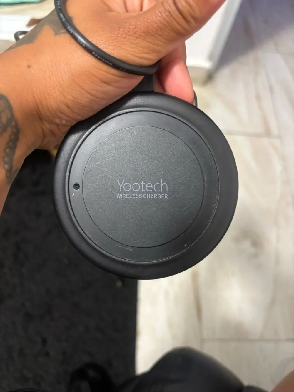 Yootech Black Wireless Charger - Compact Portable Pad